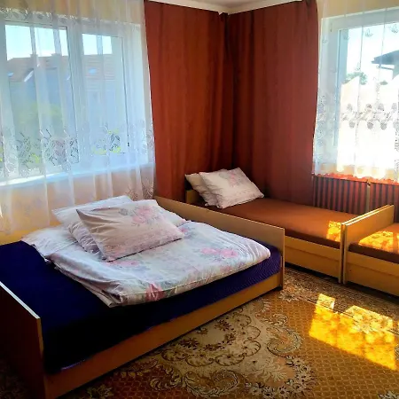 Goscinne Irena Homestay *