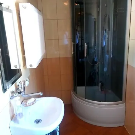 Goscinne Irena בית אירוח *