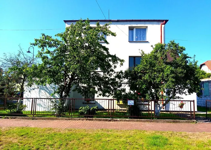 Goscinne Irena * 莱鲍