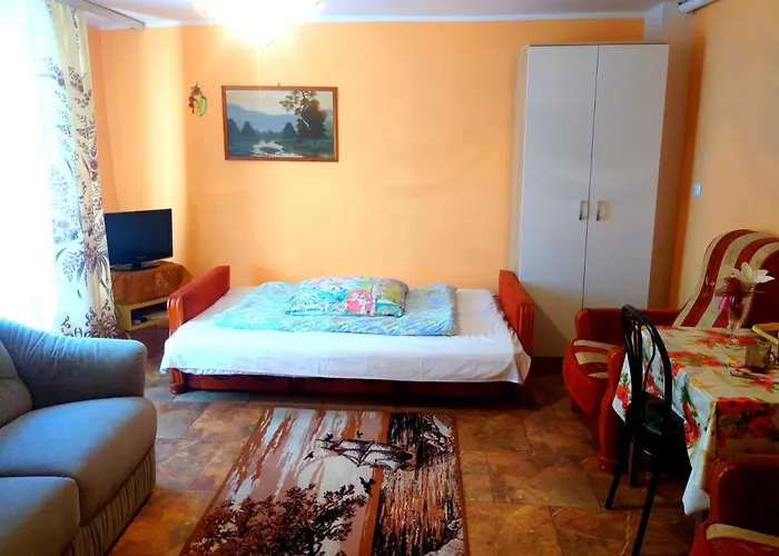 Goscinne Irena * 莱鲍